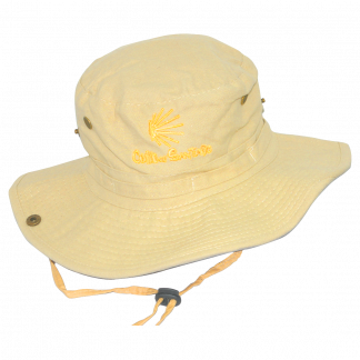 Pilgrim hat with scallop shell